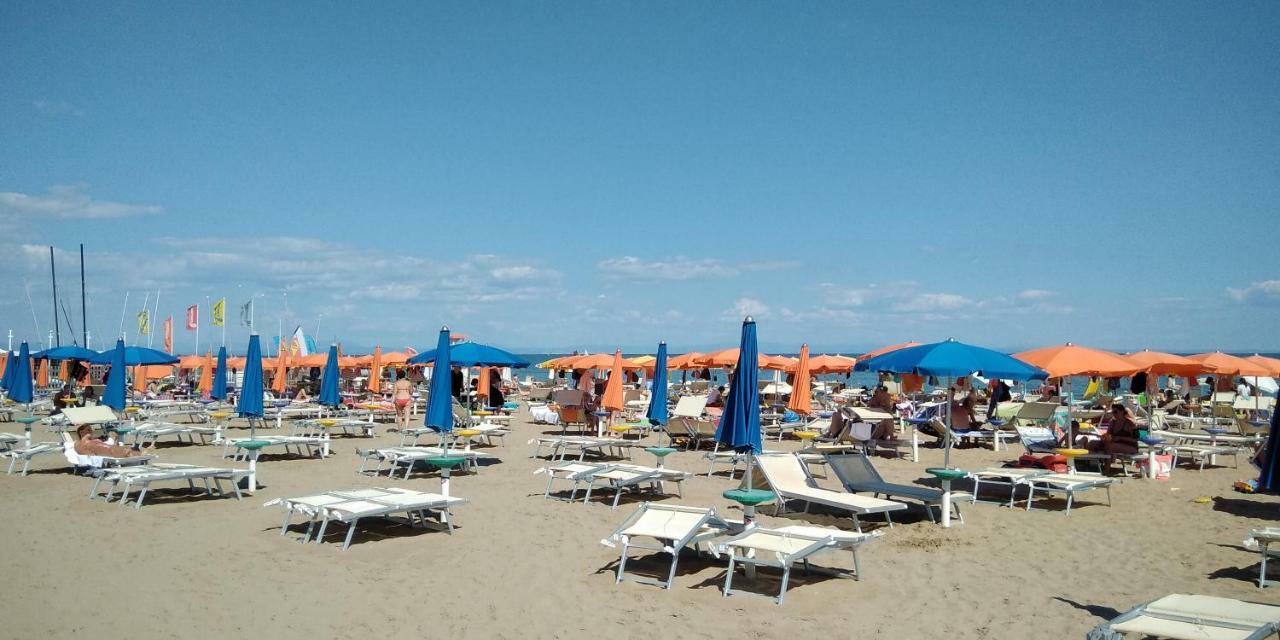 Villa Romana Lignano Sabbiadoro Eksteriør billede